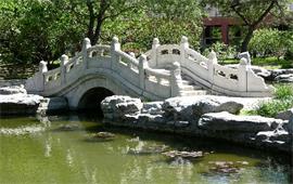 北京语言大学小桥流水