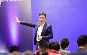 2024年顾均辉跟张琦的课哪个更值得听