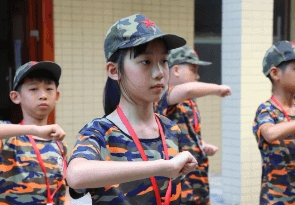 广东军事化夏令营培训机构哪家好?